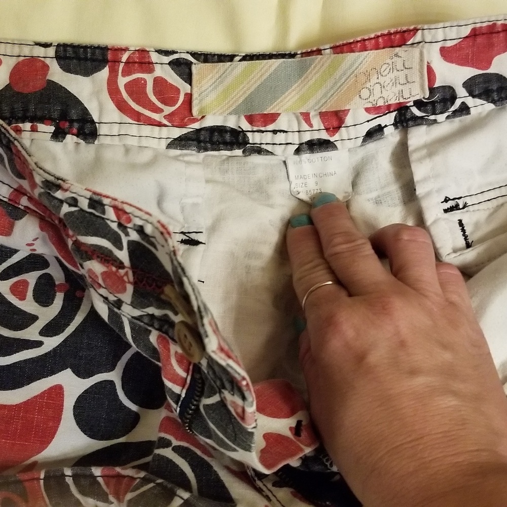 Shorts - Picture 2 of 2